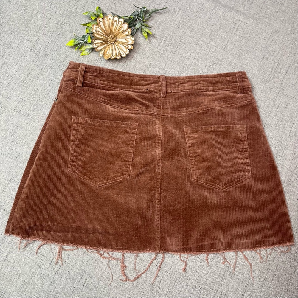 Lulu’s Happy Go Lucky Brown Corduroy Mini Skirt Frayed Hem Large - Picture 10 of 11